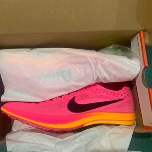 Brand new Nike ZoomX Dragonfly
